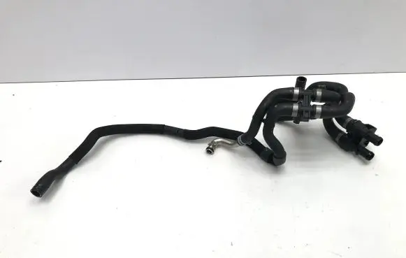 Volvo XC40 Engine coolant pipe/hose 32324802