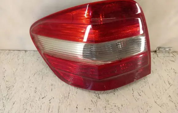 Mercedes-Benz ML W164 Rear/tail lights 404121L 404181L 404101L