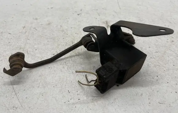 Mercedes-Benz E W211 Headlight/headlamp level sensor A0105427717
