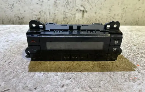 Jeep Grand Cherokee WL Climate control unit 68423840AB 04040404 24477B