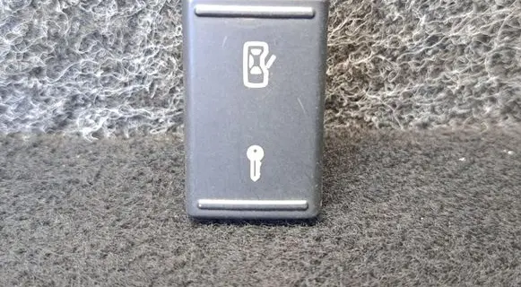 Skoda Roomster (5J) Central locking switch button 5J0962125