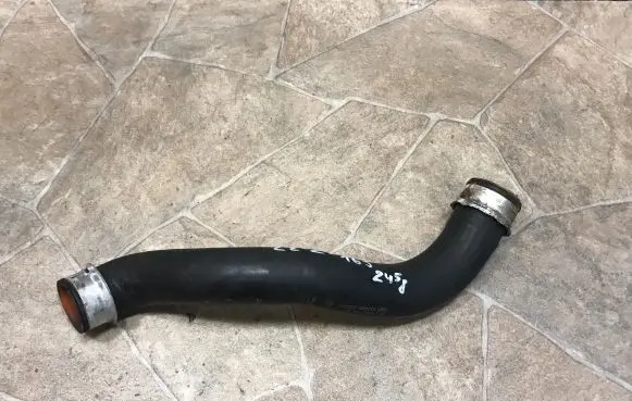Mercedes-Benz E A207 Engine coolant pipe/hose A2045011582