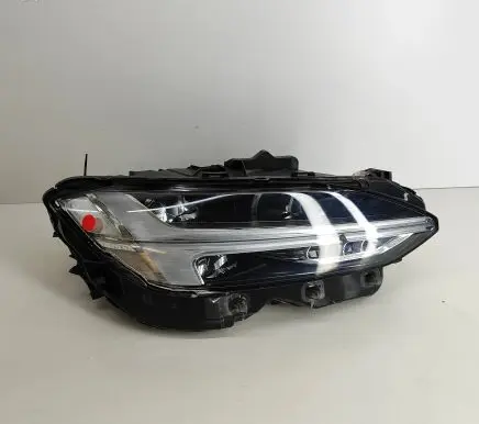 Volvo S90, V90 Headlight/headlamp 31655755