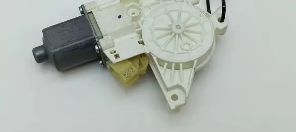 Mercedes-Benz ML W164 Rear door window regulator motor A2518200108 0130822281