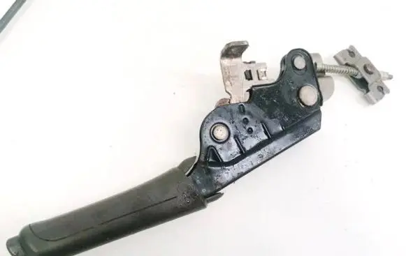 Handbrake/parking brake lever assembly