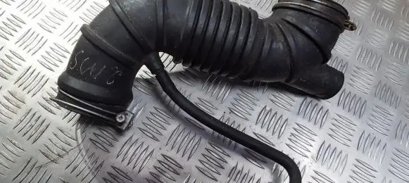 Mitsubishi Space Runner Air intake hose/pipe