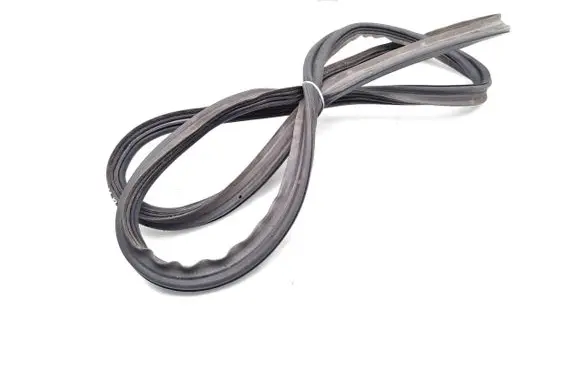 Mercedes-Benz C W205 Trunk rubber seal (body) 