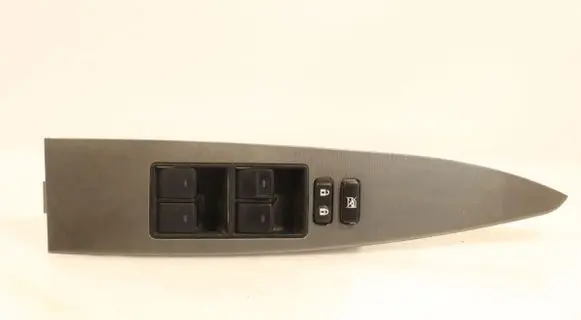 Toyota Avensis T270 Electric window control switch 84040-05020