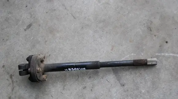 Steering wheel axle set