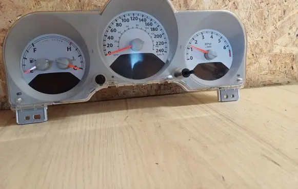 Chrysler PT Cruiser Speedometer (instrument cluster) 58994E 7628AG 00033189000