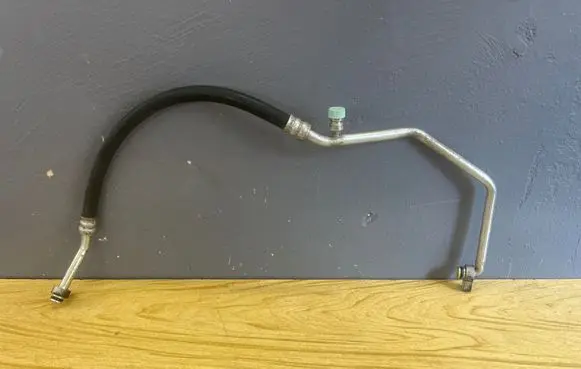 Suzuki Grand Vitara II Air conditioning (A/C) pipe/hose