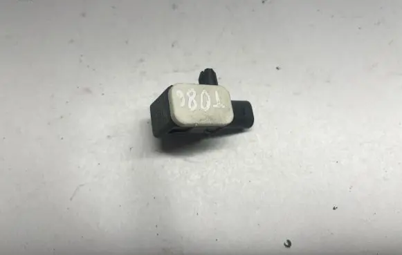 Dodge Durango III Airbag deployment crash/impact sensor A1668210151 56054085AA