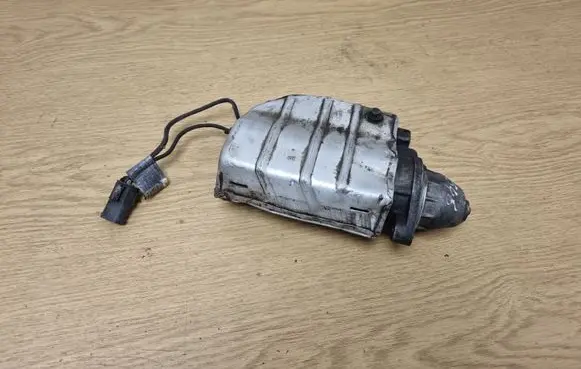 BMW 7 E38 Starter motor 1729981