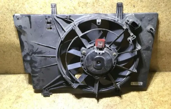 Ford B-MAX Electric radiator cooling fan C1B18C807AD