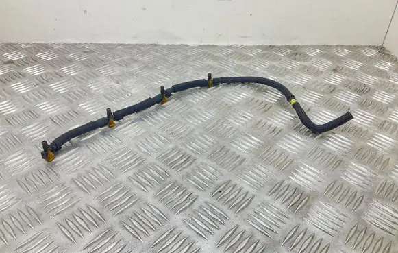 Audi Q3 8U Fuel return line/hose CFFB