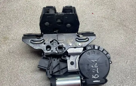 Opel Insignia B Tailgate/trunk/boot lock/catch/latch 5920330AC 0002007A8 201120A023