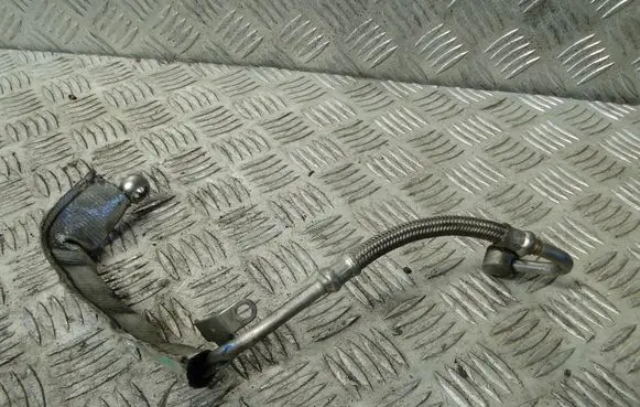Skoda Yeti (5L) Turbo turbocharger oiling pipe/hose 06J145771D