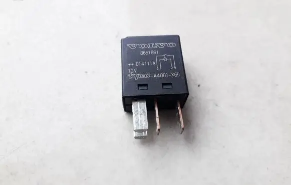 Volvo S60 Other relay 8651661 014111A
