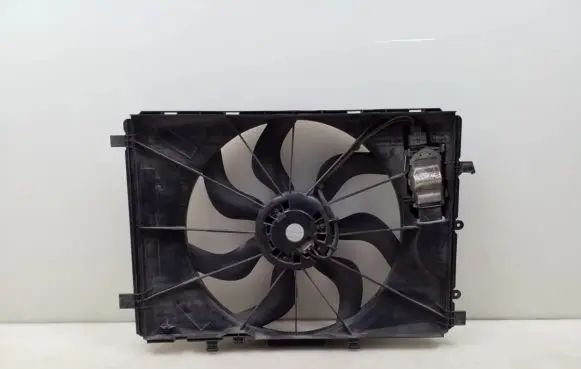 Mercedes-Benz CLA C117 X117 W117 Radiator cooling fan shroud A2465000064