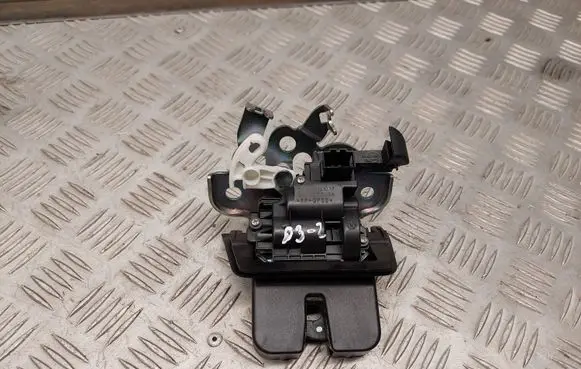 Audi Q3 8U Loading door lock 8R0827505A