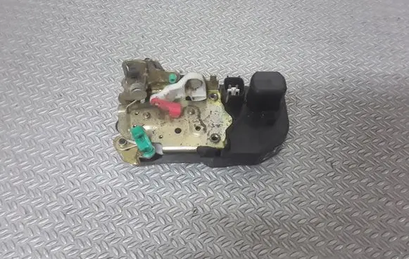 Chrysler Neon II Rear door lock