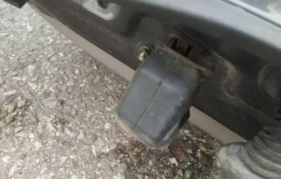 Volvo S70 V70 V70 XC Rear door check strap stopper