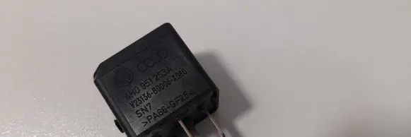Volkswagen Golf VII Other relay 4H0951253A