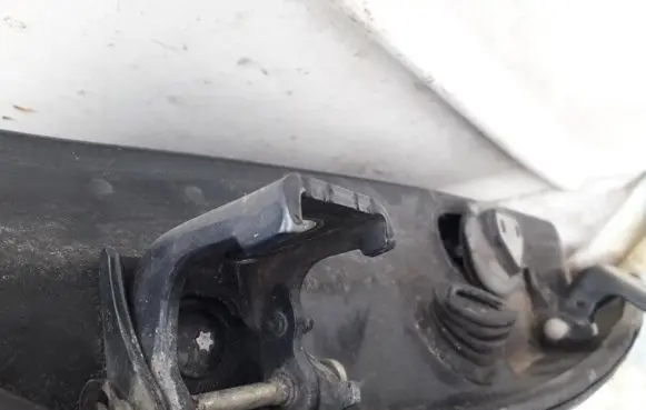 Citroen C5 Rear door lower hinge