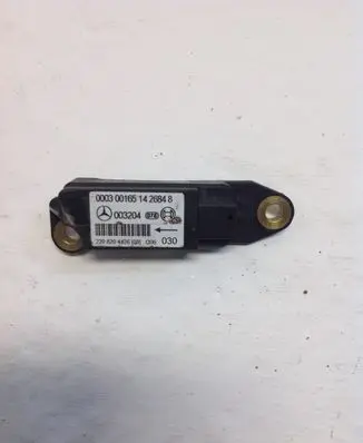 Mercedes-Benz S W220 Airbag deployment crash/impact sensor 2208204426