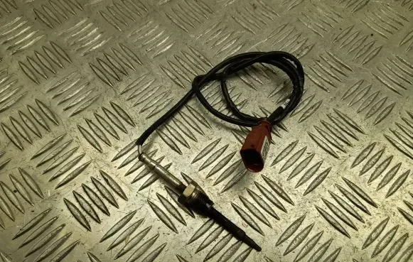 Volkswagen Transporter - Caravelle T6 Lambda probe sensor 04L906088KQ