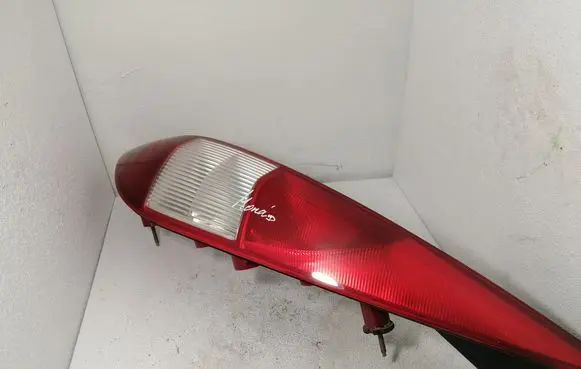 Ford Mondeo Mk III Rear/tail lights 1S7113404C