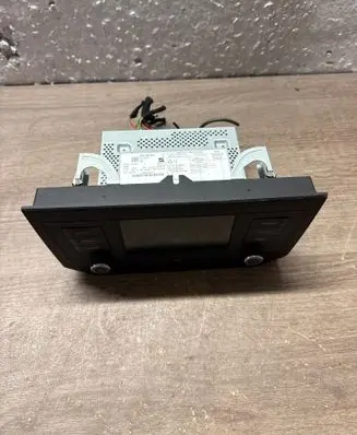 Seat Ibiza V (KJ) Radio/CD/DVD/GPS head unit 6F0035871