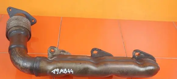 Mercedes-Benz C AMG W204 Exhaust manifold A6421400361 19MB44