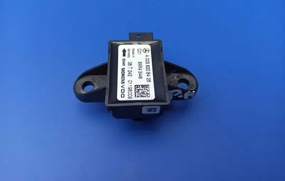 Mercedes-Benz S W221 Airbag deployment crash/impact sensor A0038208426 5WK43446 01198009