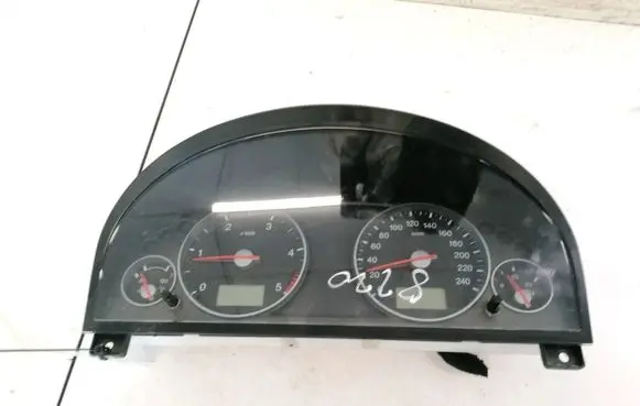 Ford Mondeo Mk III Speedometer (instrument cluster) 3S7T10849GD 3S7T10849-GD