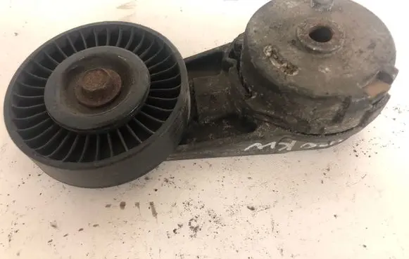 Opel Zafira A Alternator belt tensioner 