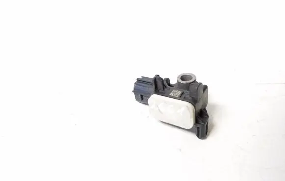Mitsubishi Outlander Airbag deployment crash/impact sensor 8651A165