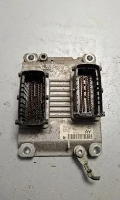 Opel Corsa D Engine control unit/module 1039S17768