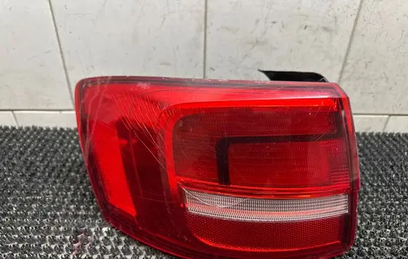 Volkswagen Jetta VI Rear/tail lights 5C6945309