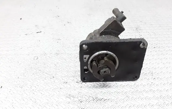 Vacuum pump