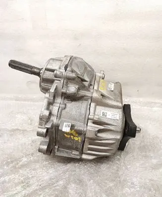 Mercedes-Benz C AMG W205 Gearbox transfer box case A7252800300
