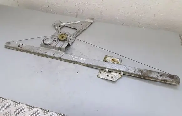 Mercedes-Benz Sprinter W906 Front window lifting mechanism without motor A9067200046