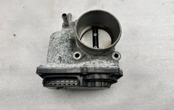 Toyota Prius (XW20) Throttle valve 2203037060