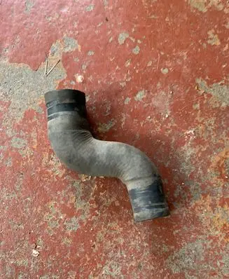 Volkswagen Golf VI Engine coolant pipe/hose