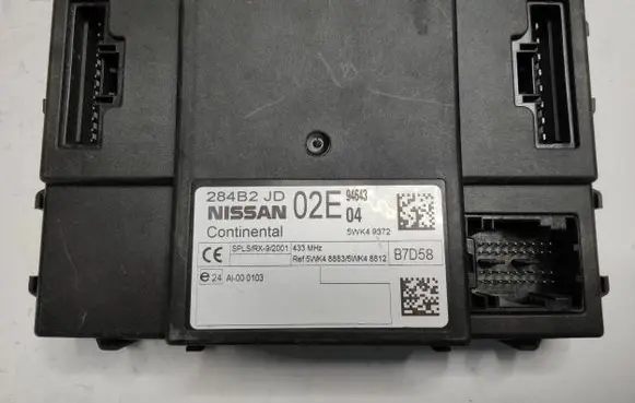 Nissan Qashqai Comfort/convenience module 284B2JD02E 5WK49372