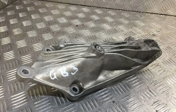BMW M4 G82 G83 Engine mount bracket 8053548