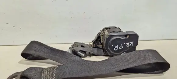 Mercedes-Benz ML W163 Front seatbelt A1638601385
