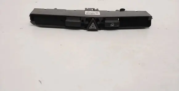 Opel Astra H Hazard light switch 03758075 13100105