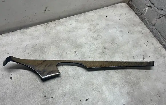 Mercedes-Benz E W211 Other front door trim element 3150038