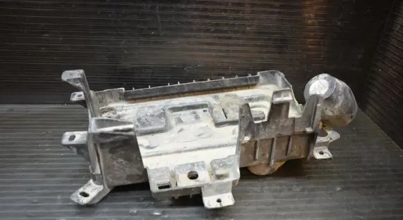 Opel Corsa D Battery tray 13296473